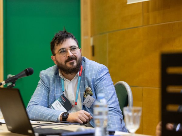 2T8A6587_Easy-Resize.com