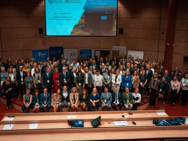 Marcel_Goldmann-19_Easy-Resize.com