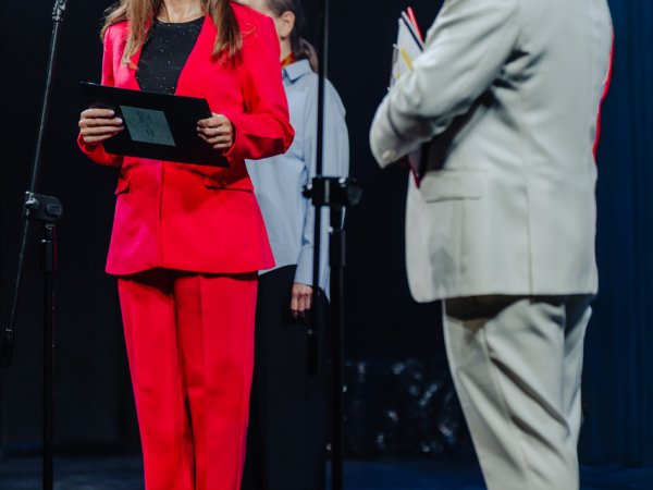 R6_29011_Easy-Resize.com