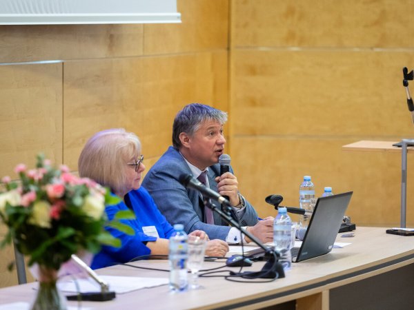 2T8A6489_Easy-Resize.com