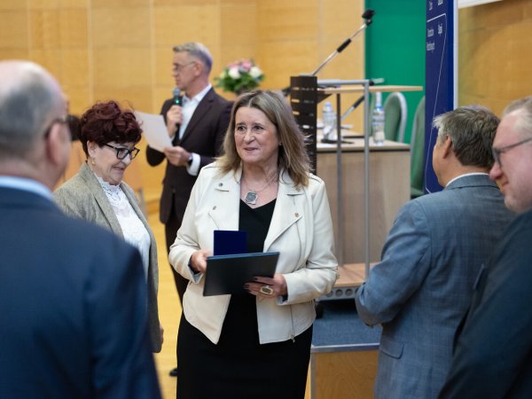 2T8A6153_Easy-Resize.com