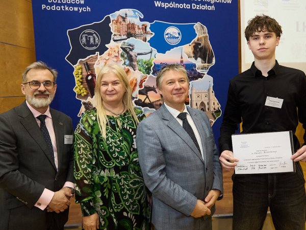 _D8A7622_Easy-Resize.com