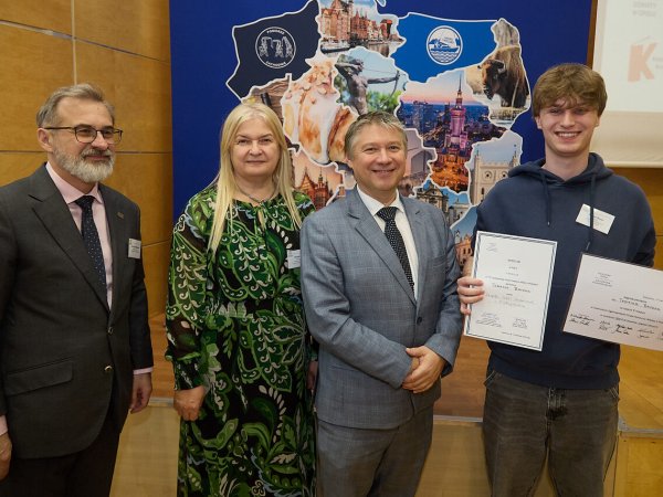 _D8A7608_Easy-Resize.com