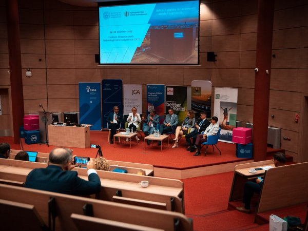 Marcel_Goldmann-31_Easy-Resize.com