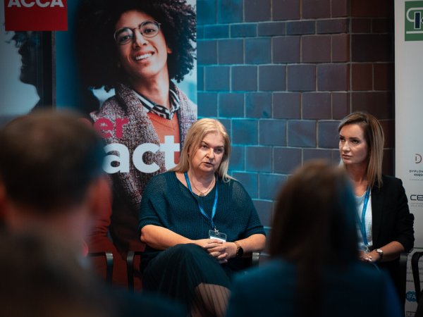 Marcel_Goldmann-56_Easy-Resize.com