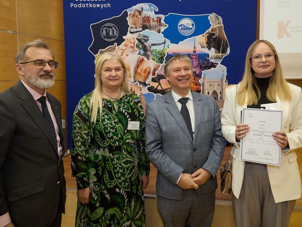 _D8A7580_Easy-Resize.com