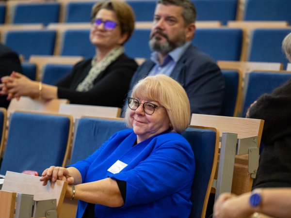 2T8A6055_Easy-Resize.com